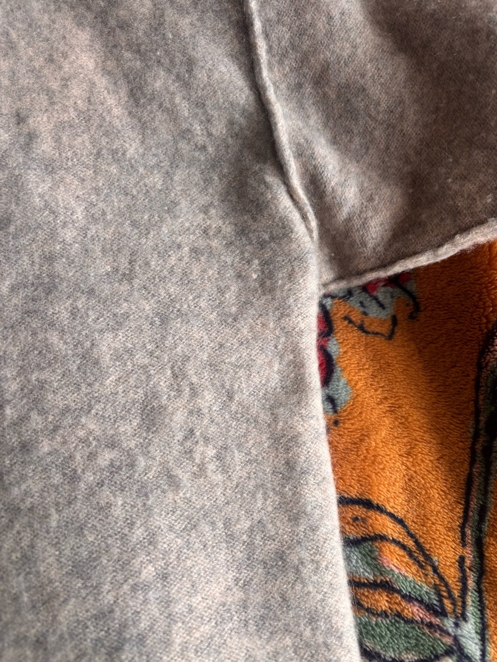 Free People Gray 100% Cashmere Cropped V-Neck Sweater - Picture 4 of 5